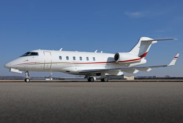 Bombardier Challenger 300