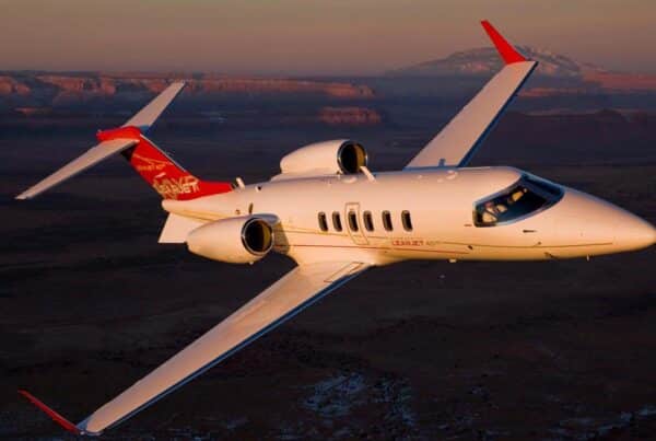 Bombardier Learjet 40